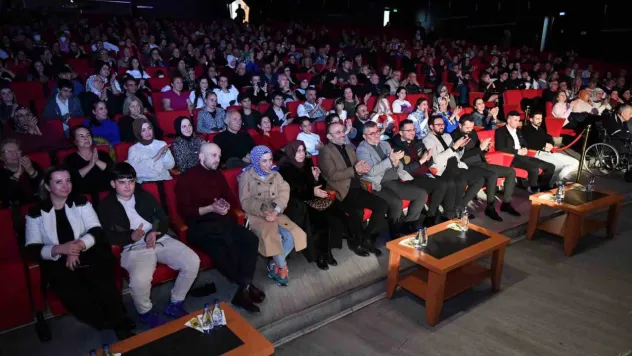 Kayseri Kent Korosu konser verdi