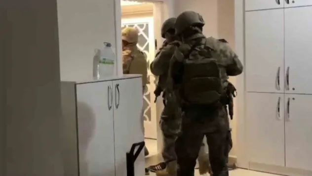 Yasa dışı silah ticareti operasyonu: 16 gözaltı