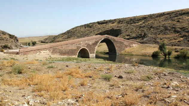 Kayseri'nin en eski köprüsü: Hâlâ Dimdik Tekgöz Köprüsü