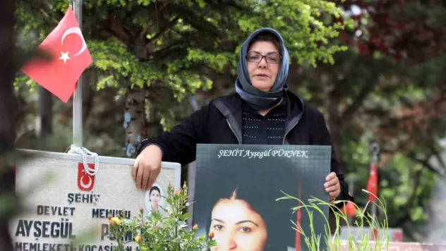 Kayseri'nin ilk kadın şehidinin annesinin buruk Anneler Günü
