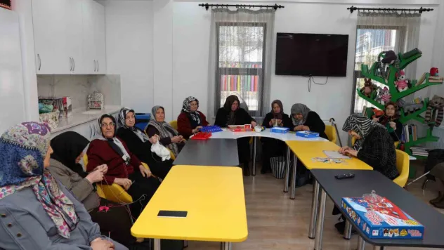 Yaşlı Yaşam Ve Dayanışma Merkezi'nde ulu çınarlar çok mutlu