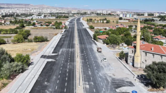 Kayseri'nin Ulaşımına Nefes Aldıracak Yeni Bulvar Tamamlandı