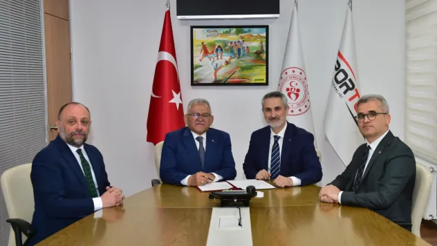 Kayseri'ye Yeni Bir Atletizm Pisti Müjdesi