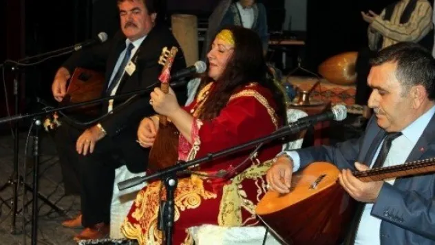 Kayseri 2. Uluslararası Halk Aşıkları Şöleni Renkli Görüntülere Sahne Oldu 