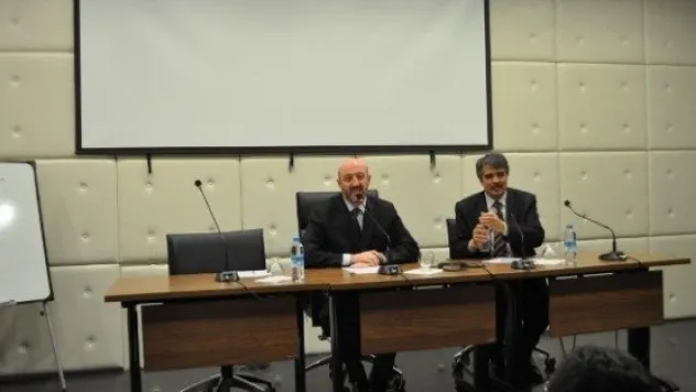 Kayseri Barosu Başkanı Fevzi Konaç Katipler İle Bir Araya Geldi 