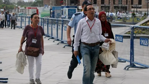 Kayseri'de oylar çuvalla seçim kuruluna getiriliyor