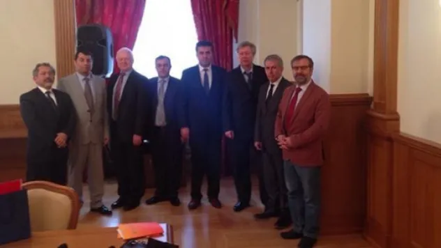 Kayseri Heyeti Putin'in Yardımcısı Michael Emilyanov ile görüştü