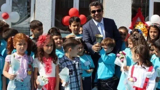 Kayseri'de 286 Bin Öğrenci İçin İlk Ders Zili Çaldı 