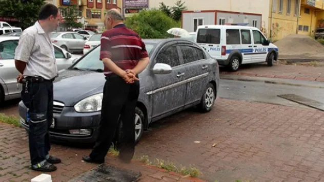 Kayseri'de şiddetli yağmur ve rüzgar etkili oldu