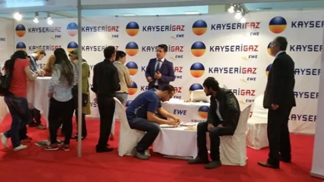 Kayserigaz KAYİF'de gençlerle buluştu