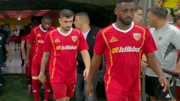 Kayserispor kafilesi İstanbul'da