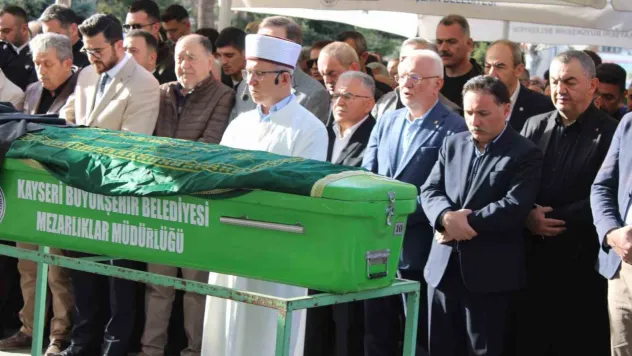 KAYSO Başkanı Mehmet Büyüksimitci'nin Babası Erdoğan Büyüksimitci Son Yolculuğuna Uğurlandı
