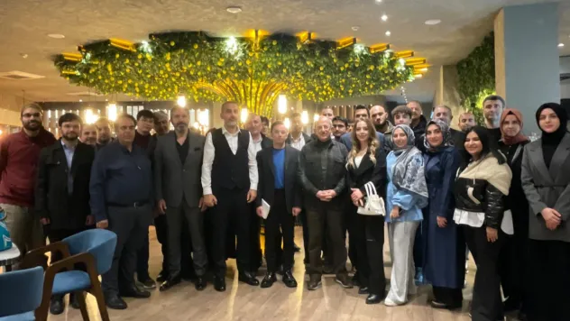 Kemal Tekden'den Gençlere İlham: Mihrimah Buluşmaları'nda Umut ve Değerler Konuşuldu