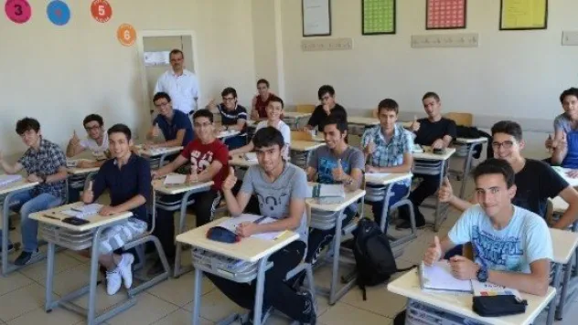 Kılıçaslan Liseleri Son Sınıf Öğrencileri Önümüzdeki Yıl Girecekleri Üniversite Sınavlarına Hazırlanıyor 