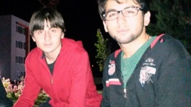 Kılıçaslan'ın Başarılı İkizleri Üniversitede De Ayrılmadı 