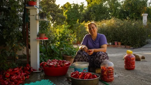 Kışa hazırlıklar başladı: Buzluklar doluyor