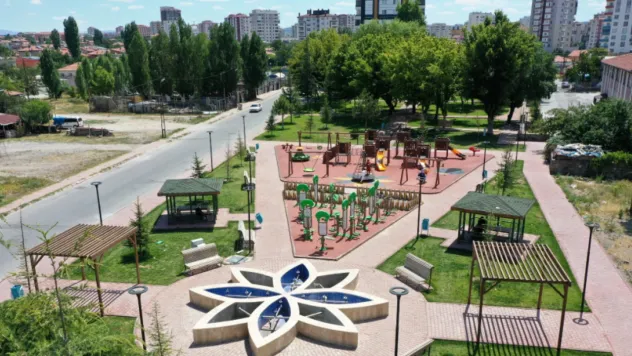 Kocasinan'da Yeşil Alanlar Artıyor: Park ve Bahçelerde Yoğun Çalışmalar