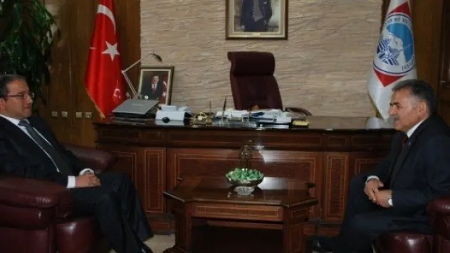 Kocasinan Kaymakamı Ali Candan'ın Nezaket Ziyareti
