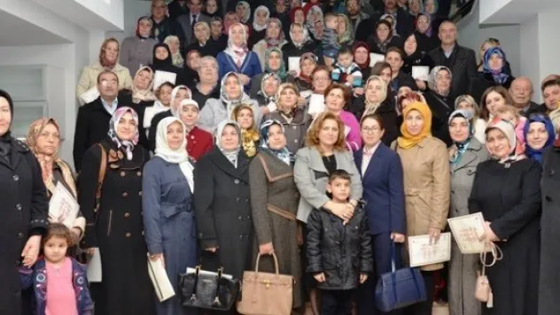  KORUYUCU AİLELER SERTİFİKALARINI ALDI