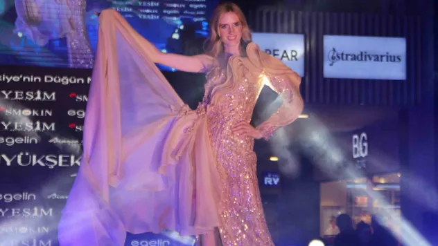 Evlilik Festivali'nde mankenli kapanış tepki çekti