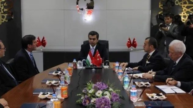 Macar Ticaret Odası'ndan Vali Düzgün'e Ziyaret 