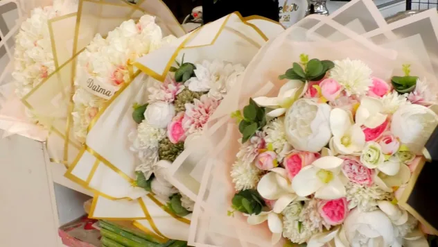 Maliyetler artınca, yapay çiçeklere olan talep arttı