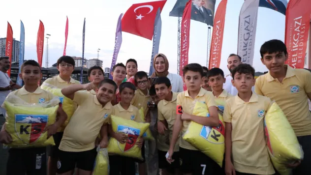 Melikgazi Belediyesi Tesisler Arası Futbol Turnuvası düzenlendi