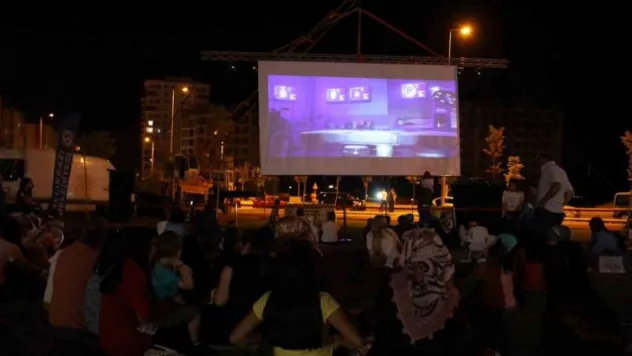 Melikgazi'de nostaljik açık hava film günleri başladı