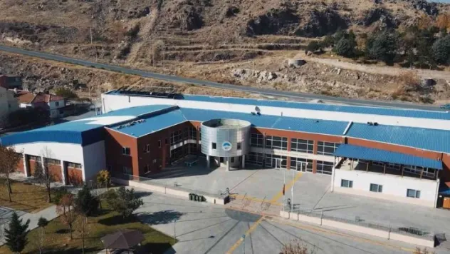 Melikgazi'de yüzme kursu kayıtları başladı