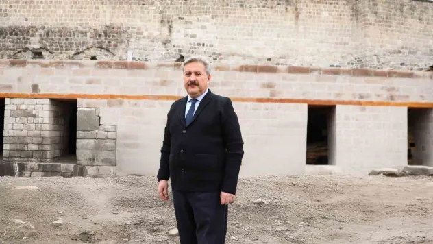 Melikgazi'nin modern yapısı tarihi dokuyla harmanlanıyor