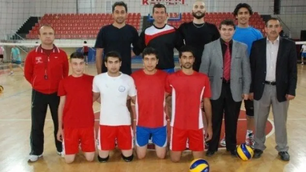Melikgazi Belediyespor Voleybol Takımı Kars Deplasmanında Galibiyet Arayacak 