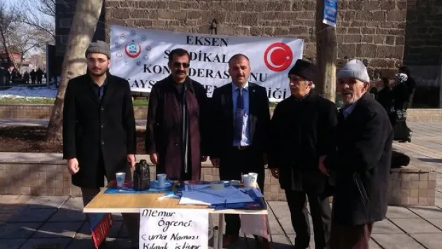 MEMUR, ÖĞRENCİ CUMA NAMAZI KILMAK İSTİYOR