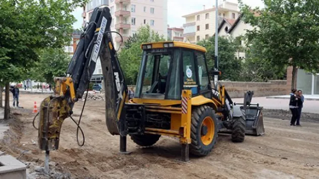 Mevlana caddesi yenileniyor