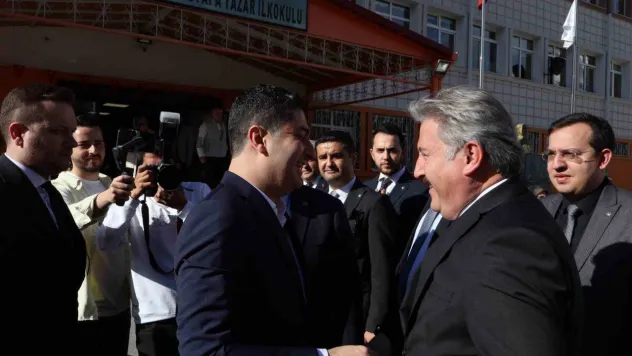 MHP'li Özdemir, Kayseri'de oyunu kullandı