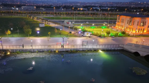 Millet Bahçesi'ne LED'li Aydınlatma