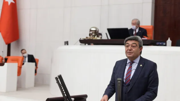 Milletvekili Ataş: Esnaf zararına çalışıyor!