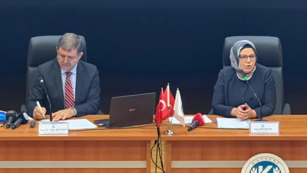 Milletvekili Böhürler ve Prof. Dr. Buzpınar, Filistin meselesini Kayseri'de ele aldı