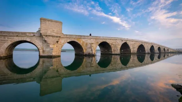 Mimar Sinan'ın imzasını attığı tek eser: Kanuni Sultan Süleyman Köprüsü