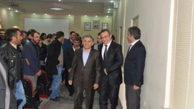 Mimarsinan Endüstri Meslek Lisesinde Teorik Ve Uygulamalı Olarak İnşaat Çalışanlarına Mesleki Kurs 