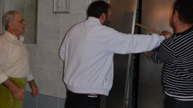 MİMSİN'DE KORKUTAN ASANSÖR KAZASI