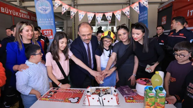 Minik Aleyna'ya doğum günü sürprizi