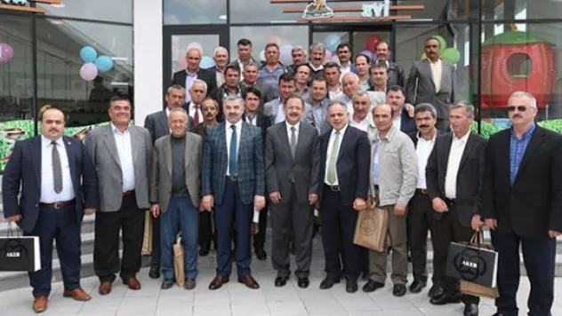 Muhtarlar, uyum kültürü'nün önemli bir parçası