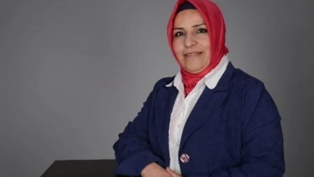 Muhtarlık Maaşını Karne Alan Öğrencilere Harcadı 