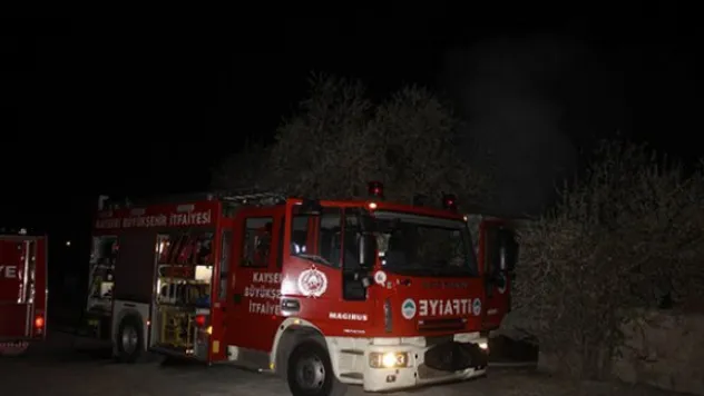 Müstakil Evde Çıkan Yangın İtfaiyenin Müdahalesi İle Söndürüldü