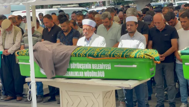 Namaz kılarken öldürülen Ş.T. defnedildi
