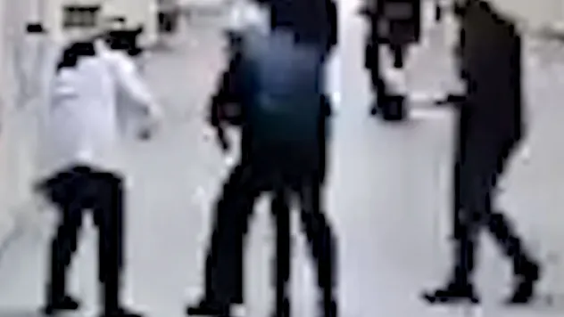 Nefes borusuna ambalaj parçası kaçan öğrenci öğretmennin heimlich manevrasıyla kurtarıldı