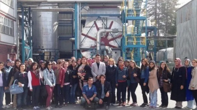 Nny Üniversitesi Sağlık Bilimi Öğrencileri Pancarının Aşamalarını İnceledi