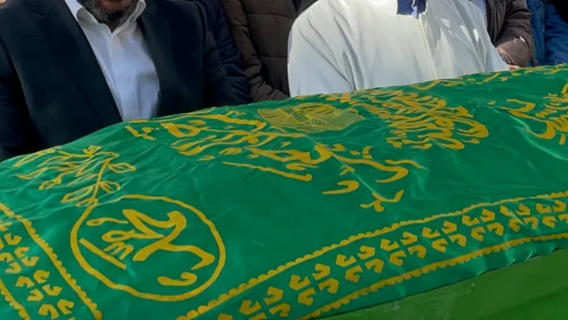 Evladı tarafından bıçakla öldürülen baba defnedildi