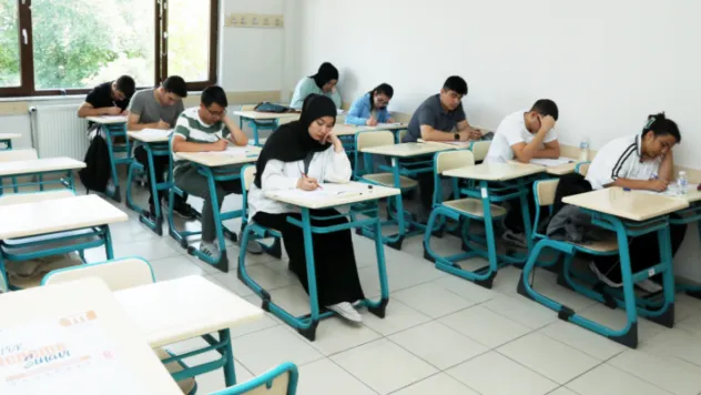 Öğrenciler İçin Yaz Dönemi Eğitim Kampı