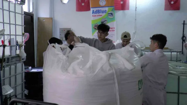 Öğretmen ve öğrencilerden Türkiye'de ilk: 'Yerli Adblue'